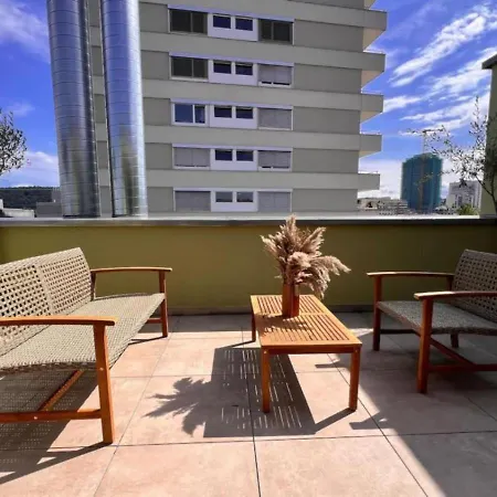 Up&great - Chic Urban Homes ציריך