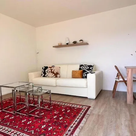 Up&great - Chic Urban Homes Apartament