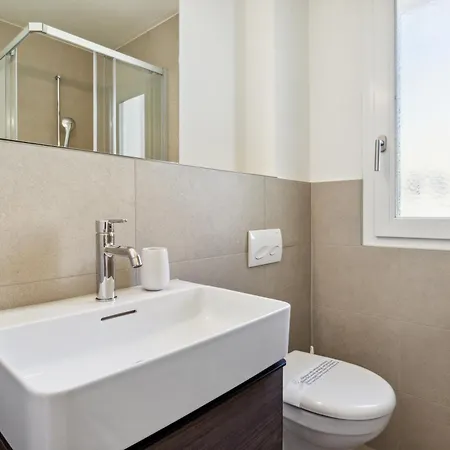 Up&great - Chic Urban Homes Zurych