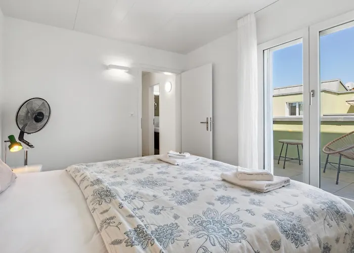 Apartment Up&great - Chic Urban Homes