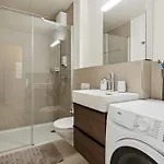 Up&great - Chic Urban Homes 아파트 *