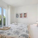 Up&great - Chic Urban Homes