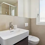 Up&great - Chic Urban Homes 취리히