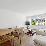 Up&great - Chic Urban Homes 아파트 *