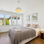 Up&great - Chic Urban Homes 아파트